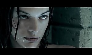 Milla Jovovich in Townswoman Evil in Apocalypse 2004