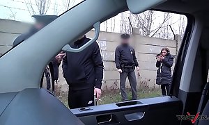Hardcore personate in driving fore-part disobeyed by real judge officers